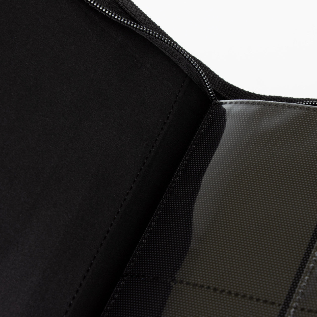 Palms Off Gaming Collector's Series Top Loader 216 Slot Zip Binder Black - Clear